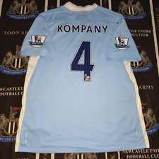 Manchester City Home Football Shirt Jersey Umbro 2011 2012 Vincent Kompany