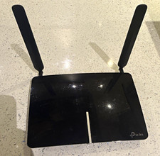 TP-LINK Archer MR600 AC1200 4G LTE Gigabit Wireless Router, a bit scuffed.