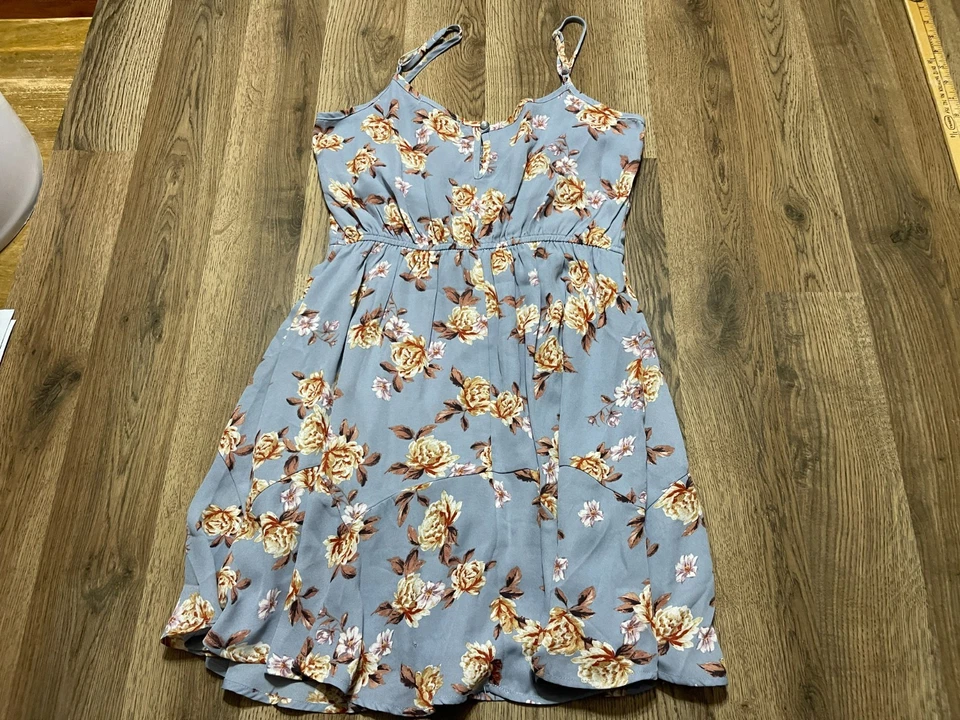 Vestido Tres Corazones Rosa, Para Mujer Talla Pequeña, Azul Rosa Blanco, Floral, Cuello en V Foto 2 de 4