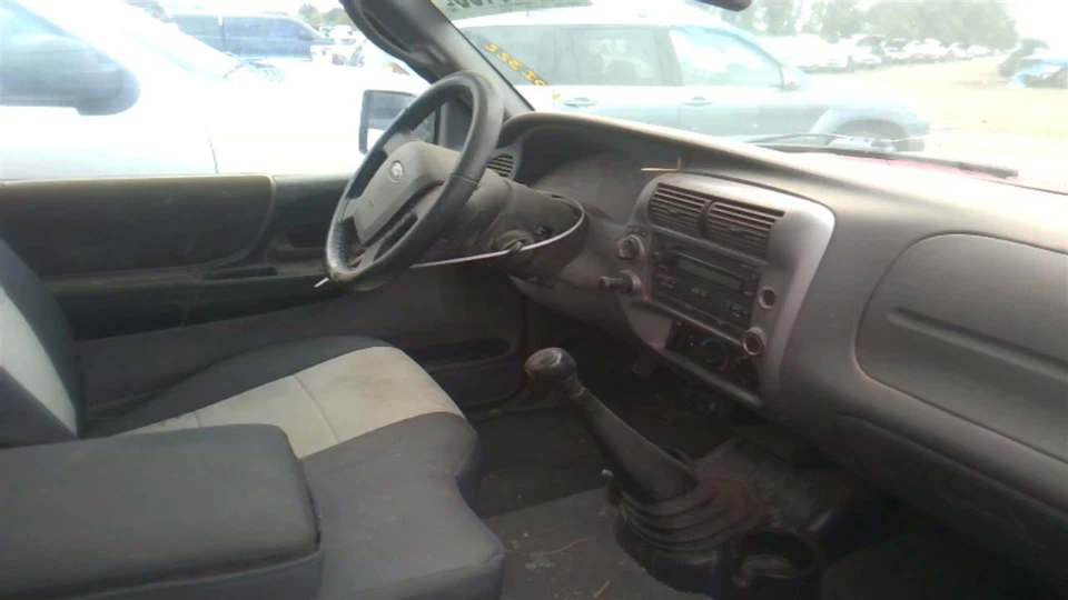 Manija de puerta interior usada se adapta a: Ford Ranger 2008 grado A Foto 4 de 4