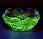 VTG Arte Nuova Murano Genuine Venetian Glass Red Yellow Uranium Ashtray Bowl 7”