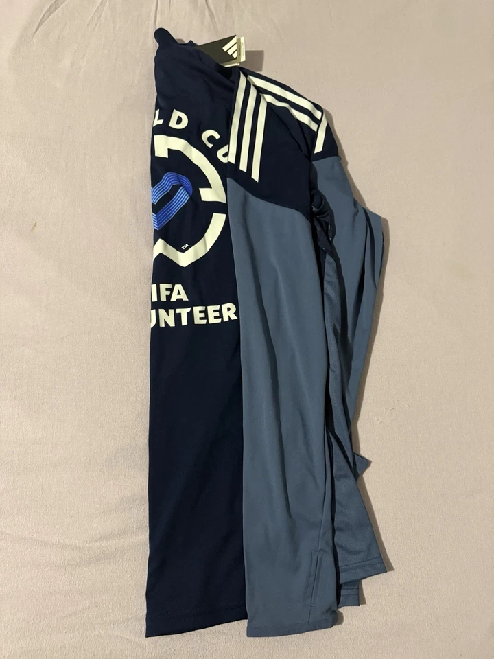 Chaqueta de Voluntario Copa Mundial de Clubes de la FIFA 2025 Unisex Foto 3 de 4