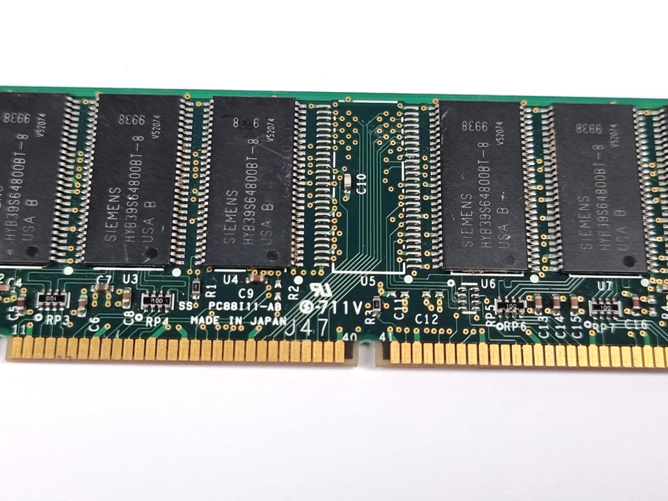 Vintage Siemens 64MB SDRAM PC100 168-Pin DIMM | HYB39S64800BT-8 | Single-Sided - Image 3 of 4