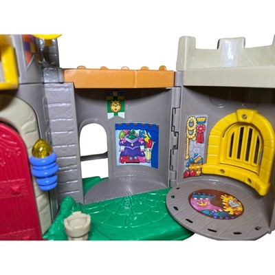 Little People Lil Kingdom Castle Maiden, Woodsman, Sir Lancelot
