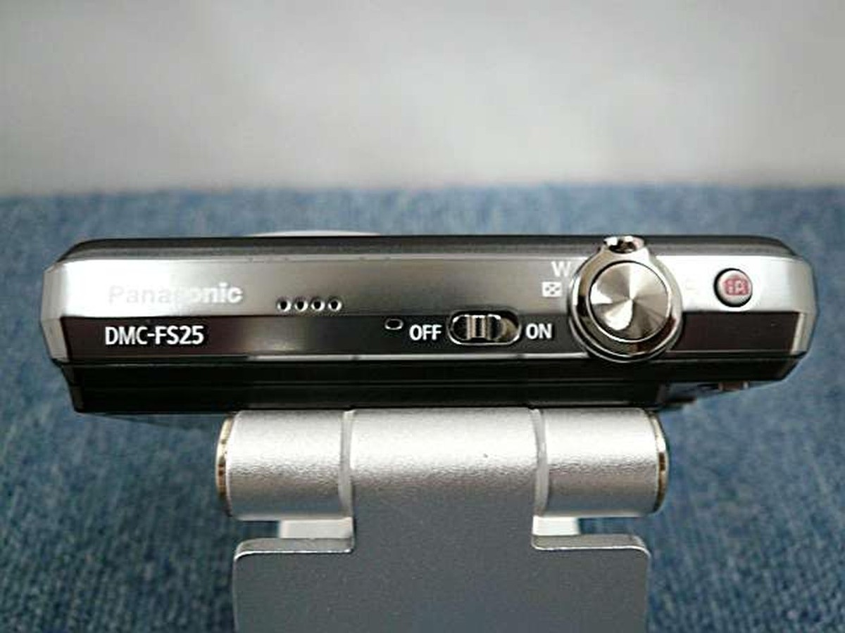 【美品】Panasonic FS25 付属品付き Amazon | Panasonic Lumix DMC - fs25 12 MPデジタルカメラwith