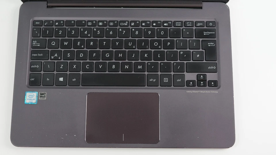 Asus Zenbook Ultrabook 8GB RAM 128GB SSD Windows 10 Slim Backlit Lightweight PC - Image 3 of 4