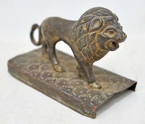 Antique Brass Lion Figurine Statue Original Old Hand Crafted Engraved - Picture 1 of 8