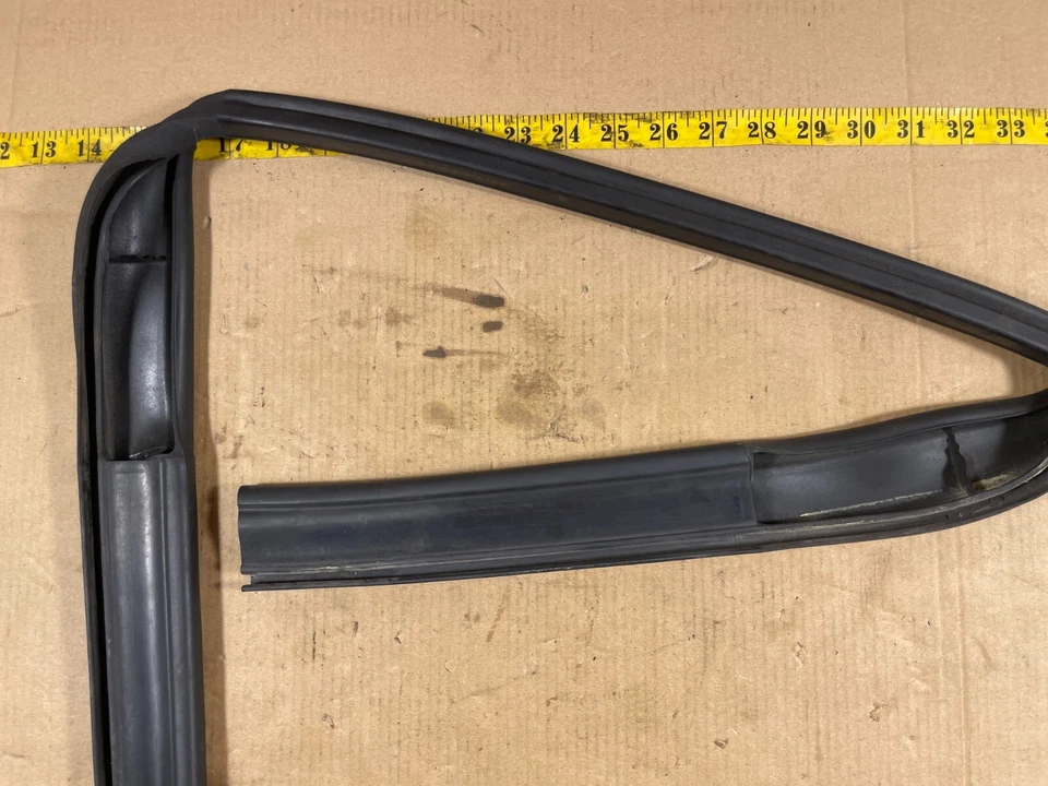 Mini Cooper Paceman R61 2013-2016 capó trasero sellado 9801933 OEM. Foto 4 de 4