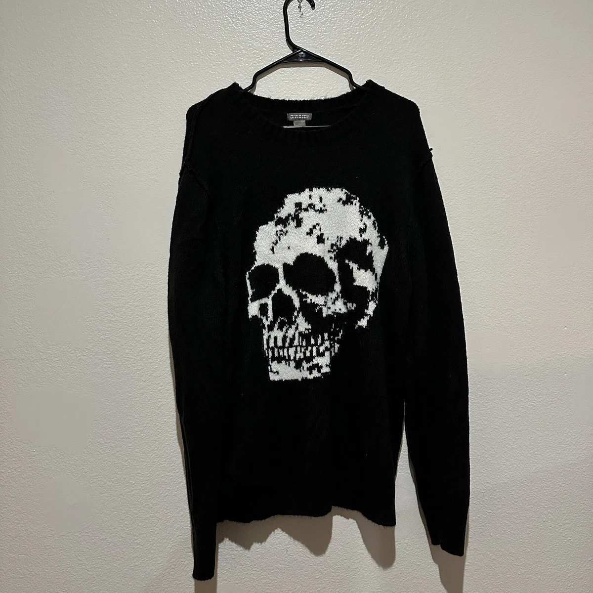 Divided HM Skull Sweater Size Large