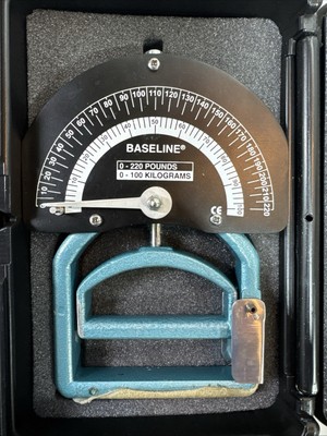 BASELINE SMEDLEY SPRING HAND DYNAMOMETER IN ORIGINAL CASE 220lb