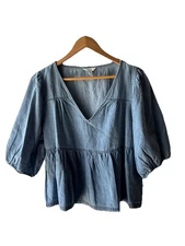 Lucky Brand Women’s Sizes Blue Chambray Puff Sleeve V-neck Top