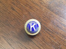 Kiwanis International Tie Tack Lapel Hat Member Pin Gold Tone Blue White Enamel