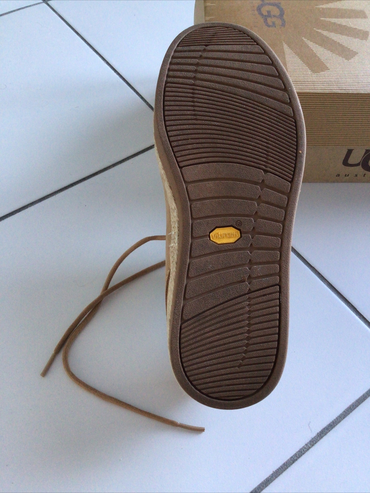 BNIB UGG MENS SHOES UK9 McCALL BROWN LEATHER SUEDE BOAT SHOE SNEAKER