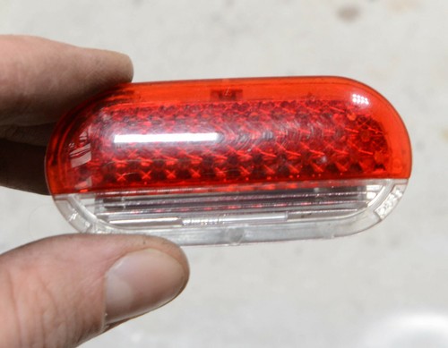 VW Golf 4 IV 1J (97-05) Einstiegs Leuchte Lampe Tür vorne Re Li #58239-B397