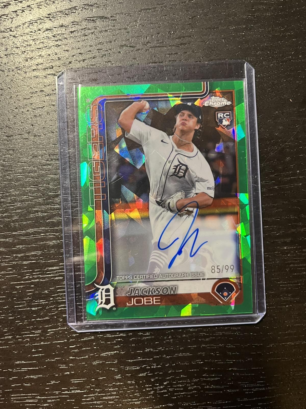 2025 Topps Chrome Sapphire Jackson Jobe (RC) Green Auto /99 Rookie Tigers