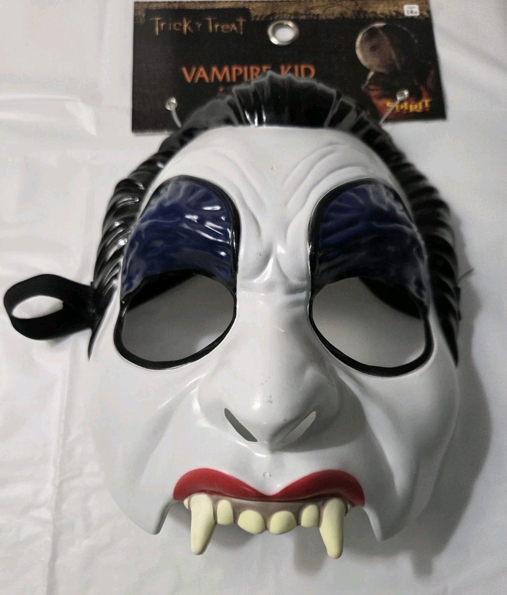 Trick 'R Treat Vampire Kid Mask Legendary Pictures Spirit