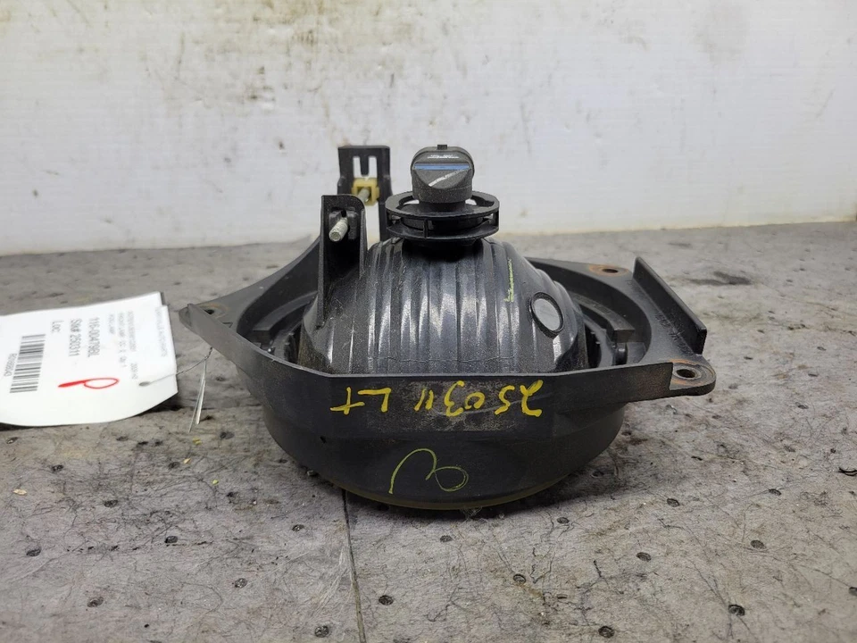 Luz de estacionamiento/esquina del conductor montada para parachoques antiniebla se adapta 06-10 HUMMER H3 1668043 Foto 4 de 4