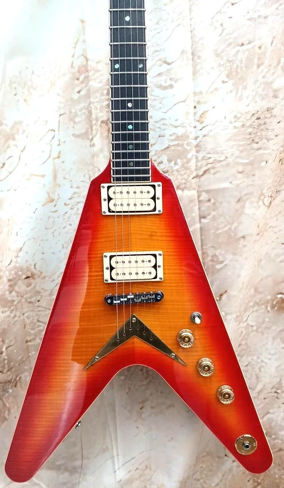Dean 35th Anniversary Limited Flying-V Guitar V-35 Cherry Sunburst w/Hardcase