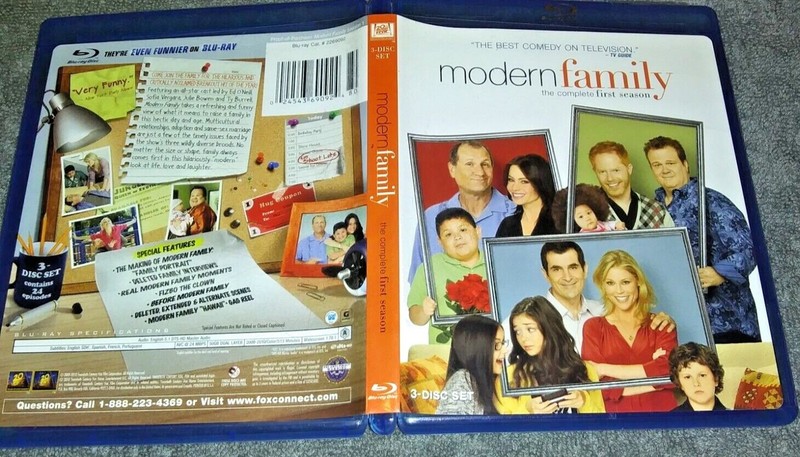 Modern Family: The Complete First Season 1 (Blu-ray, 2010, 3-Disc Set)