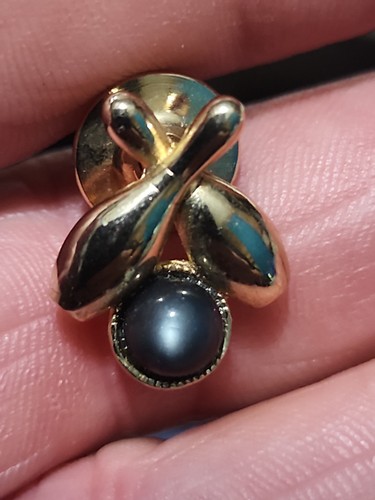 Vtg Bowling Tie Tack Gold Tone Bowling Pins And Black Lucite Ball