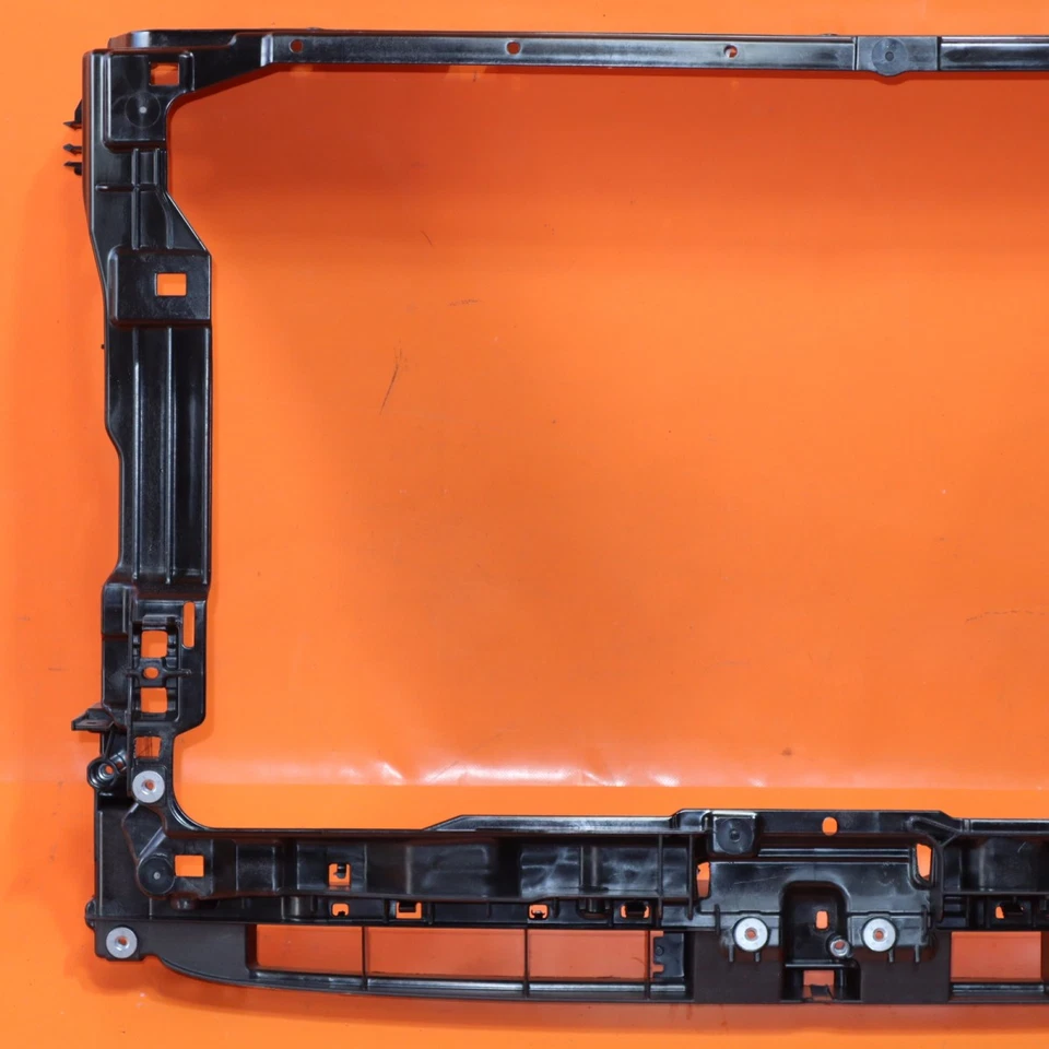 SOPORTE RADIADOR VOLKSWAGEN GTI 2015 2016 2017 5GM805594A OEM Foto 2 de 4