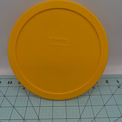 Pyrex 7203 Glass 1.75 qt storage prep bowl with yellow lid - Picture 2 of 8