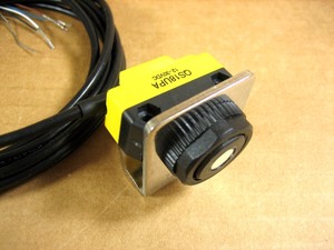 Banner Qs18upa 12 30 Vdc Ultrasonic Sensor Ebay