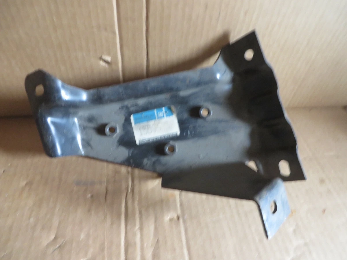 OEM # 15595353 GM General Motors GMC AC DELCO OEM new ENGINE MOUNT 