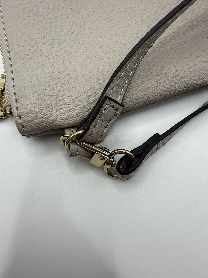 Cartera Cartera Steve Madden Pebble Taupe Muñequera Cremallera Foto 4 de 4