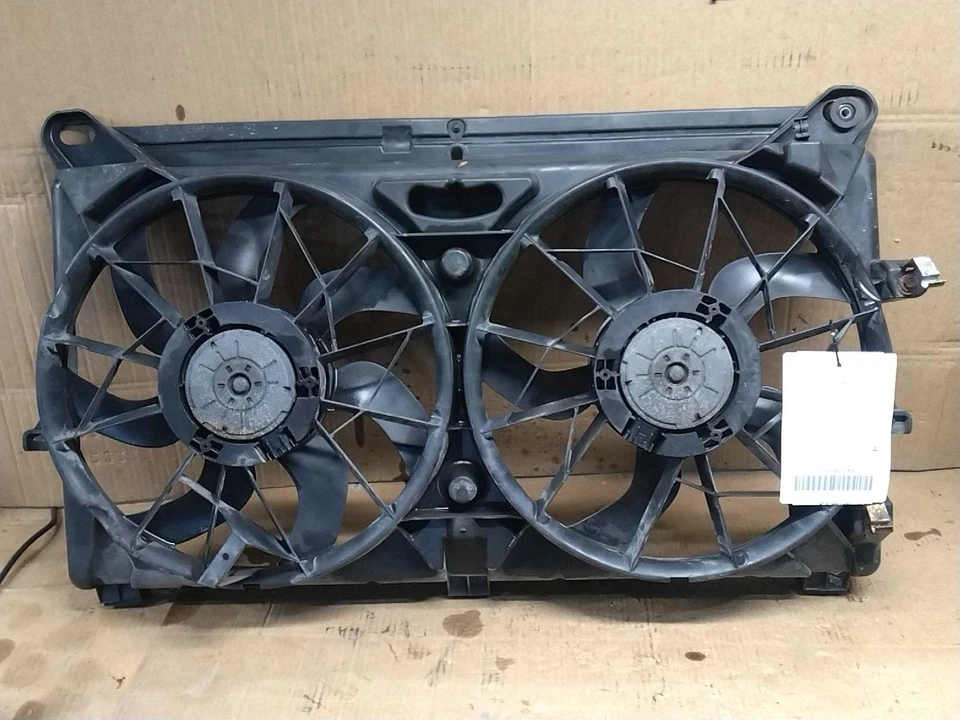 2008 Chevrolet Suburban 1500 Engine Cooling Fan Motor OEM 15780788 158k Miles Foto 4 de 4