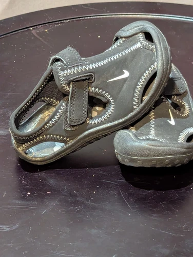 Scarpe Nike bambino 6c scarpe acqua protezione dai raggi solari nere sandali estivi da passeggio