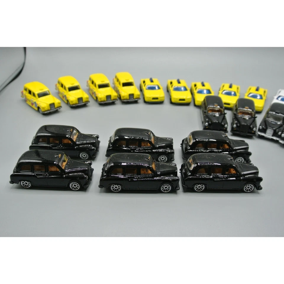 Matchbox Diecast Taxi Lot of 24 FX4R London Hero City Coca-Cola 1986-2004 EX - Image 2 of 4