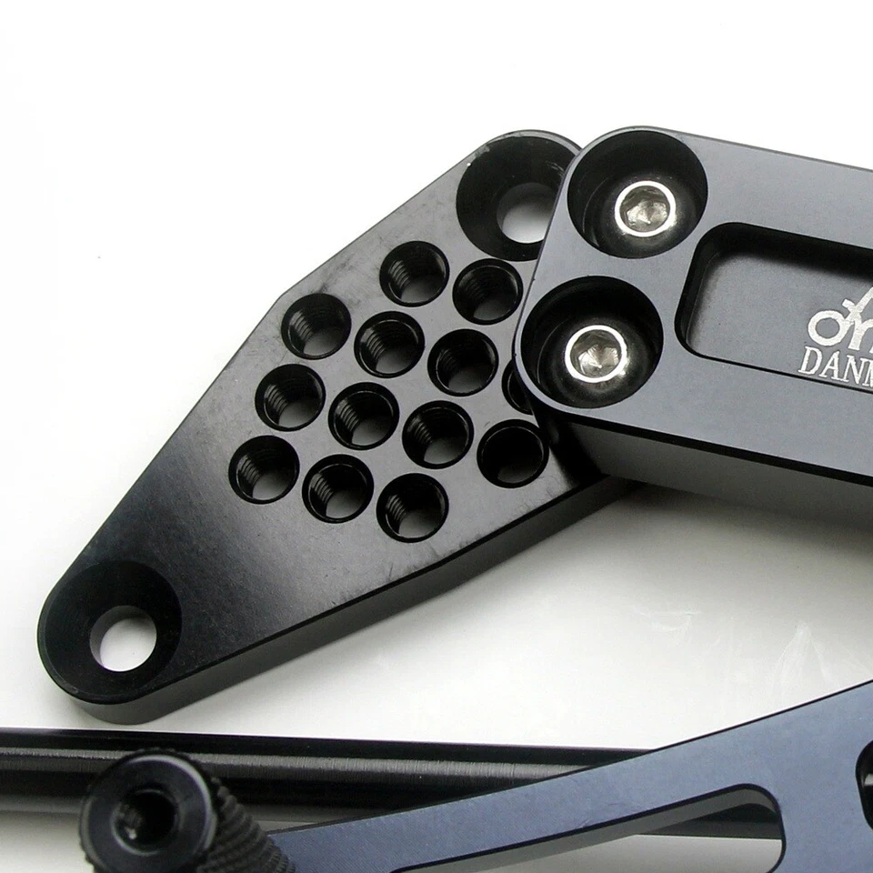 Juegos traseros Suzuki B-King 1300 negros Danmoto FR73 Foto 3 de 4