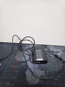 Original Dell 65 W - 19,5 V Laptop Adapter Ladegerät - LA65NM130