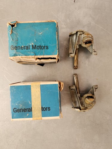 1965 thru 1968 Chevrolet full size window regulator 4474716 & 4474717 - Picture 2 of 8