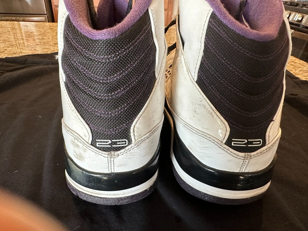 NIKE AIR JORDAN SC-1 538698 Size 13 White, Black, Purple Accent Air Jordan 1 Mid SE Varsity Purple | 852542-105 | Laced main image 4