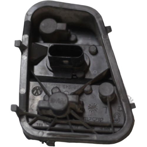 VW Touareg 3.2 V6 Automatik 7L Glühbirnenfassung Heckleuchte aussen Links