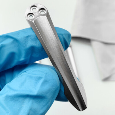 Massiver Titan 3D Clip für Spyderco Para 2 3 und Smock inkl Schrauben