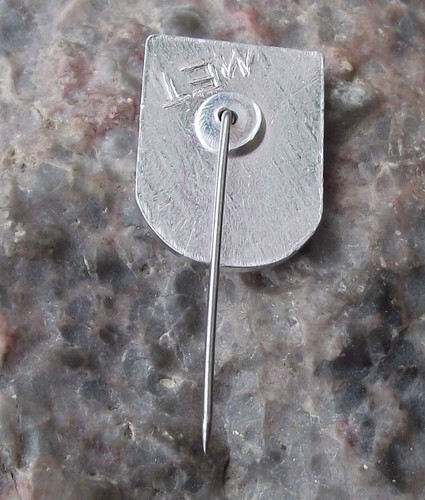 Vintage Garwolin Polish City Poland Heraldic Crest Coat of Arms Pin Badge - Picture 2 of 2