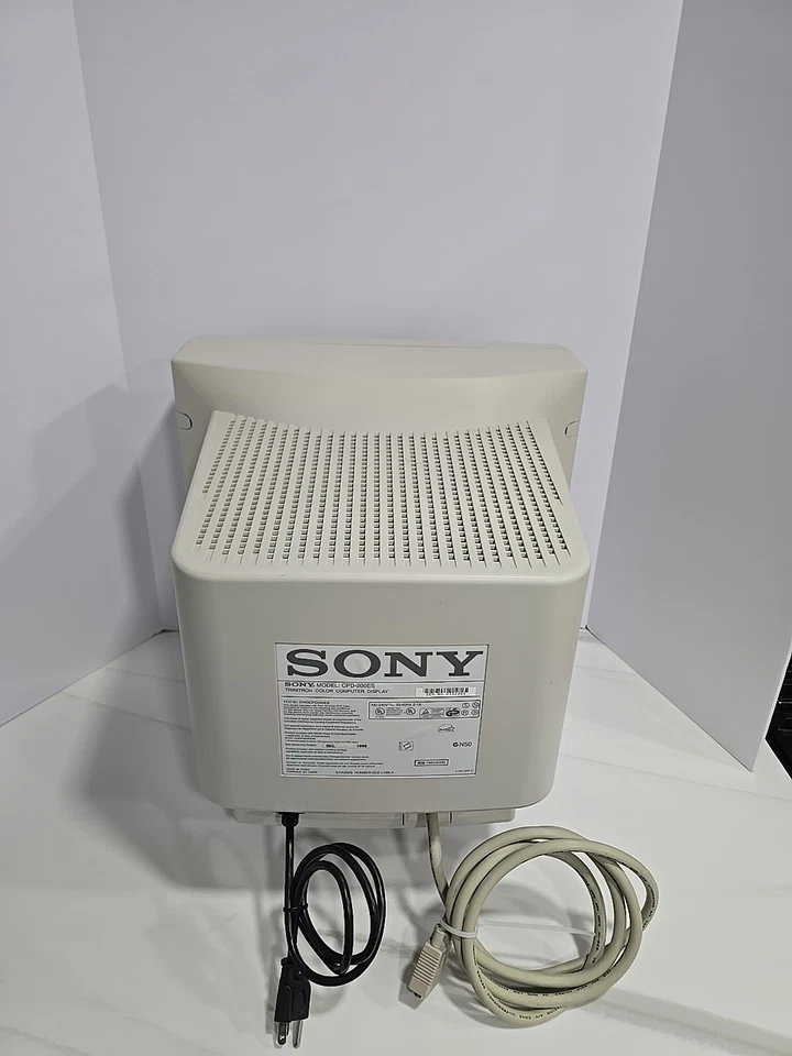 Sony CPD-200ES 17" CRT VGA Display Monitor Trinitron Retro POWERS ON NO PICTURE - Image 4 of 4