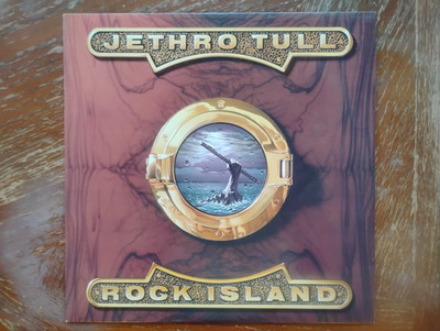 JETHRO TULL 'ROCK ISLAND' VINYL LP 1989. NEAR MINT. 1ST WEEK OF RELEASE.