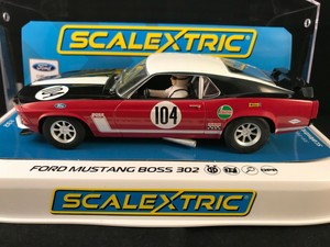 scalextric mustang