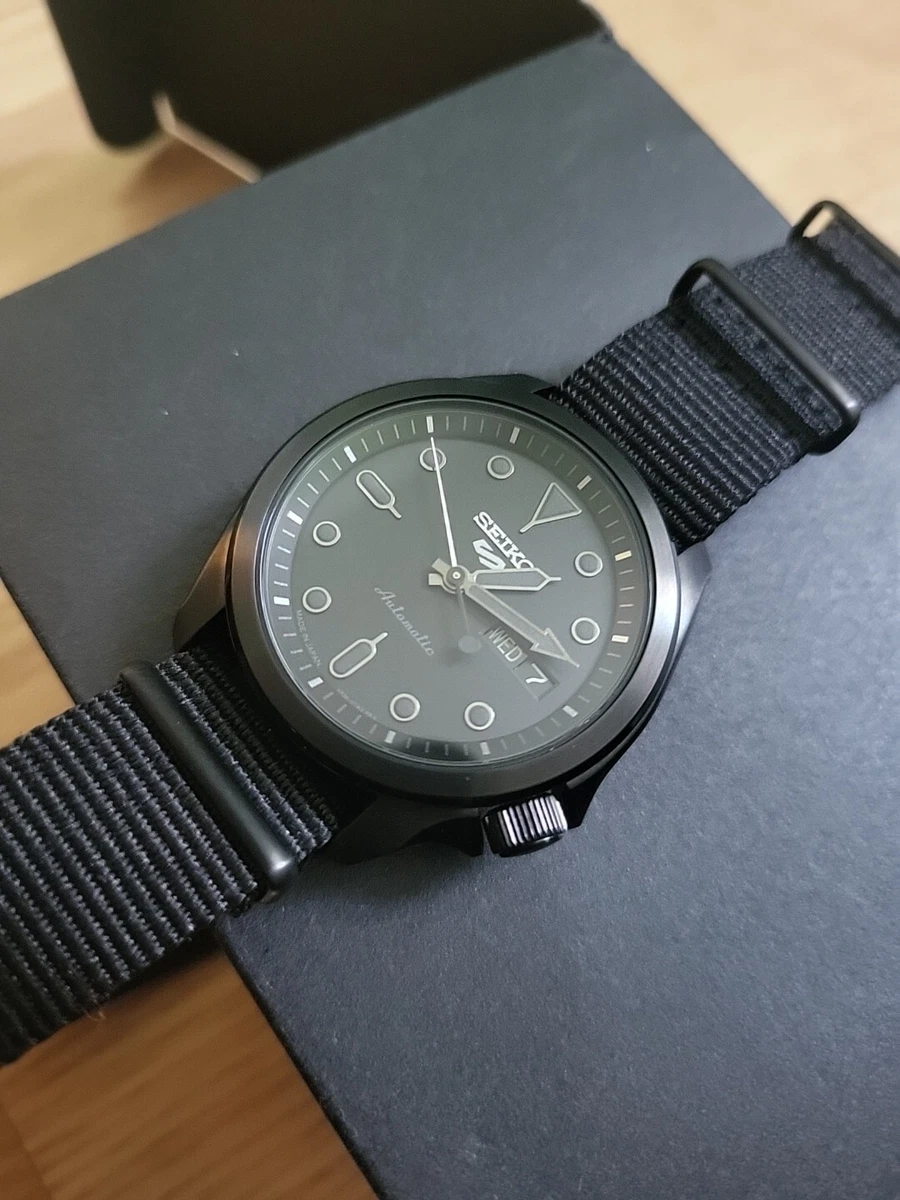 Seiko 5 sports shop all black