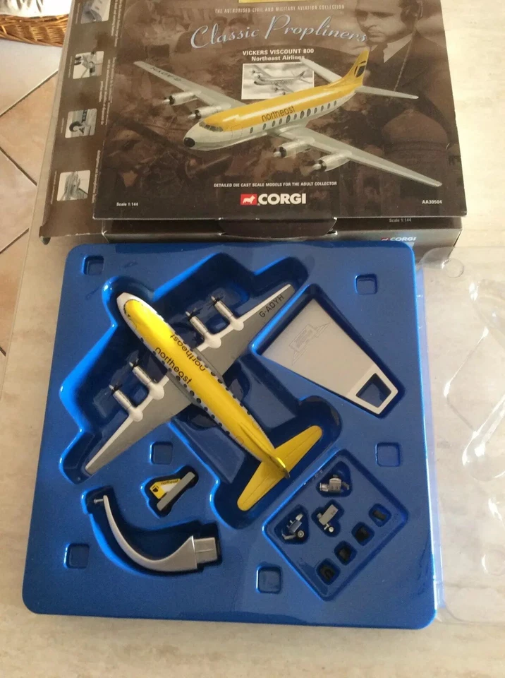 Aereo Corgi Vickers Viscount 800 Northeast Airlines 2001 Limited Edition 1:144 - Immagine 3 di 3