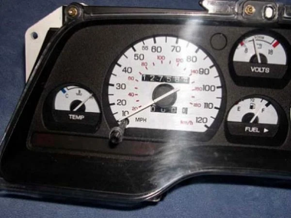 1989 - 1996 年福特 Thunderbird Cougar 白色面部计 — 第 3/4 张图片