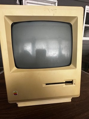 Rare Vintage 1984 Apple Macintosh 128K M0001  Working   All Original Accessories