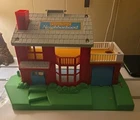 Fisher Price Little People Neighborhood House #2551 Vintage 1989 Red Building