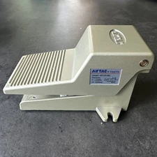 AIRTAC Foot operated valves Mechanical valves 4F210-08L / 4F21008L