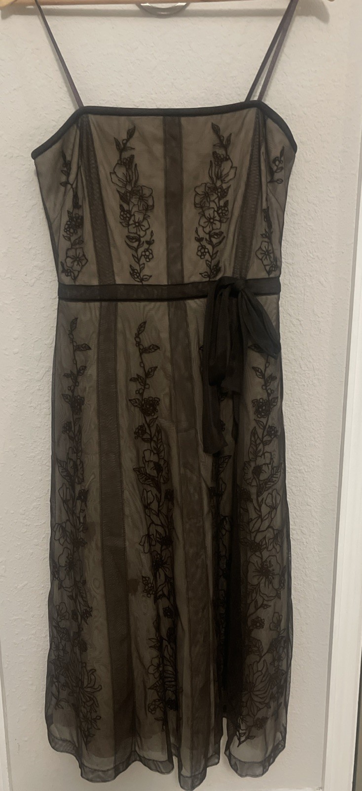 BCBG Max Azria Y2K Brown Floral Embroidered Tulle Midi Dress Size 8