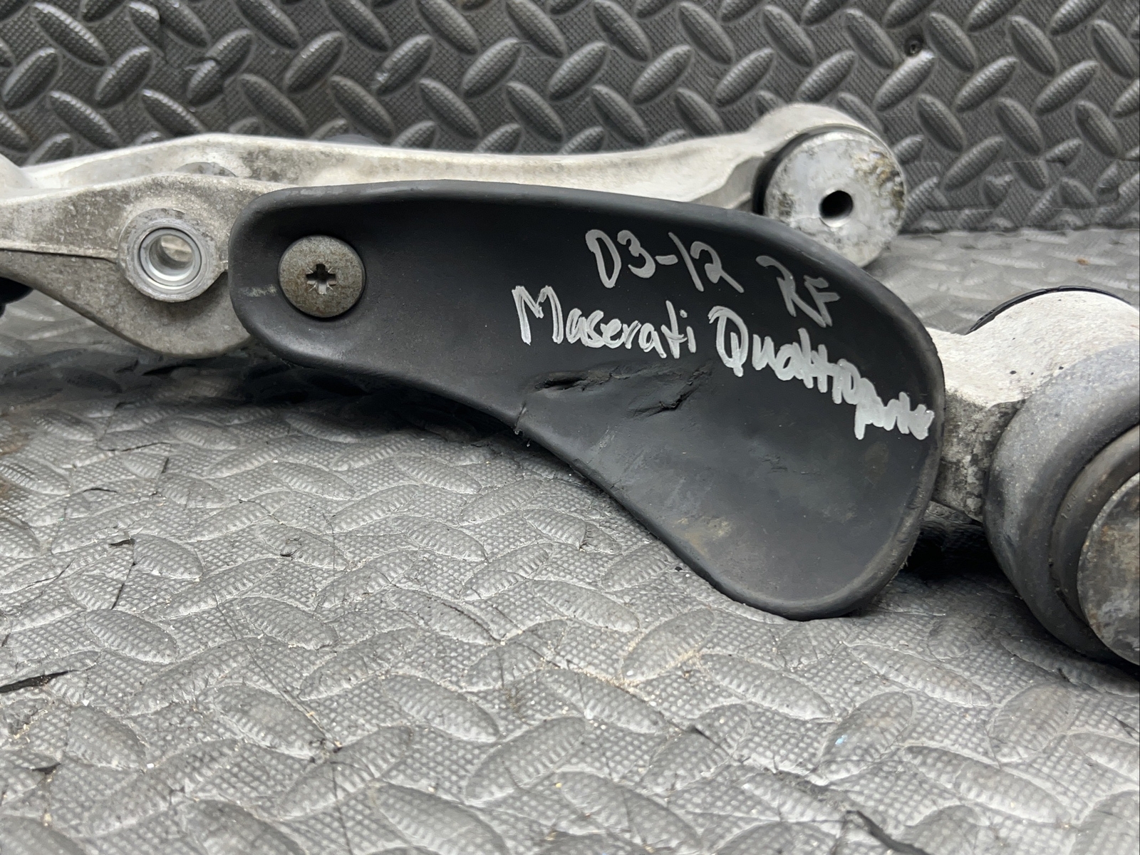 💥 OEM 2003 - 2012 MASERATI QUATTROPORTE M139 FRONT RIGHT LOWER CONTROL ARM